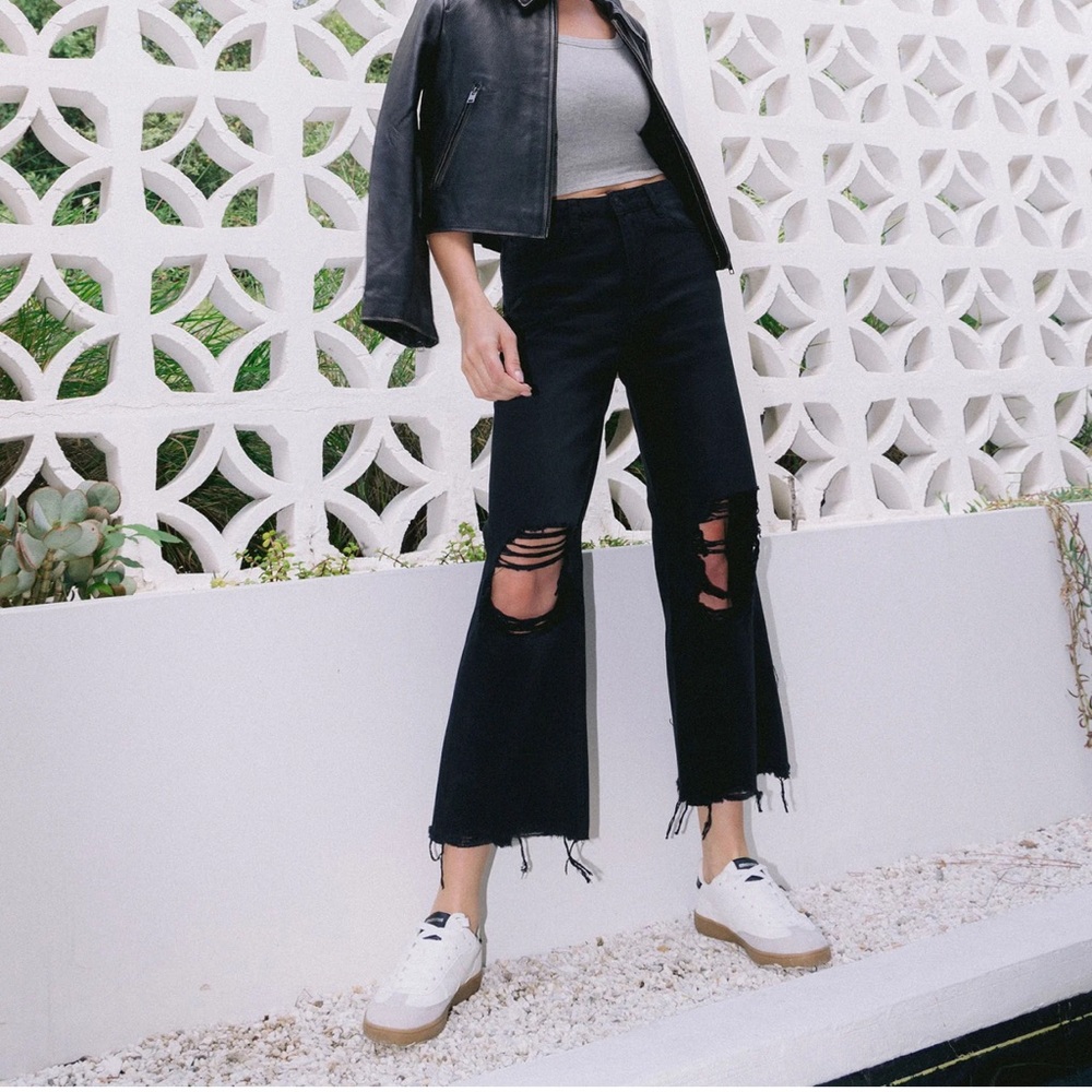 Vervet Black Distressed Wide-Leg Jeans - Flare Fit